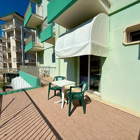 Hotel Palme Park & Beach Included Lido di Jesolo Exterior photo