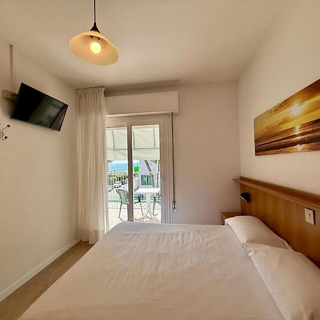 Hotel Palme Park & Beach Included Lido di Jesolo Exterior photo
