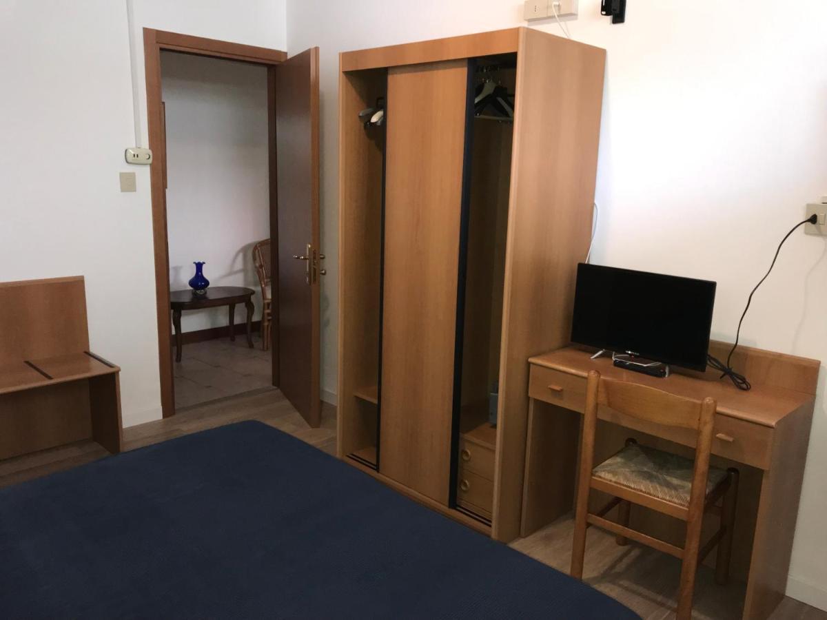Hotel Palme Park & Beach Included Lido di Jesolo Exterior photo