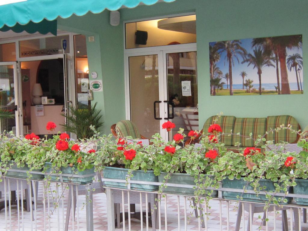 Hotel Palme Park & Beach Included Lido di Jesolo Exterior photo
