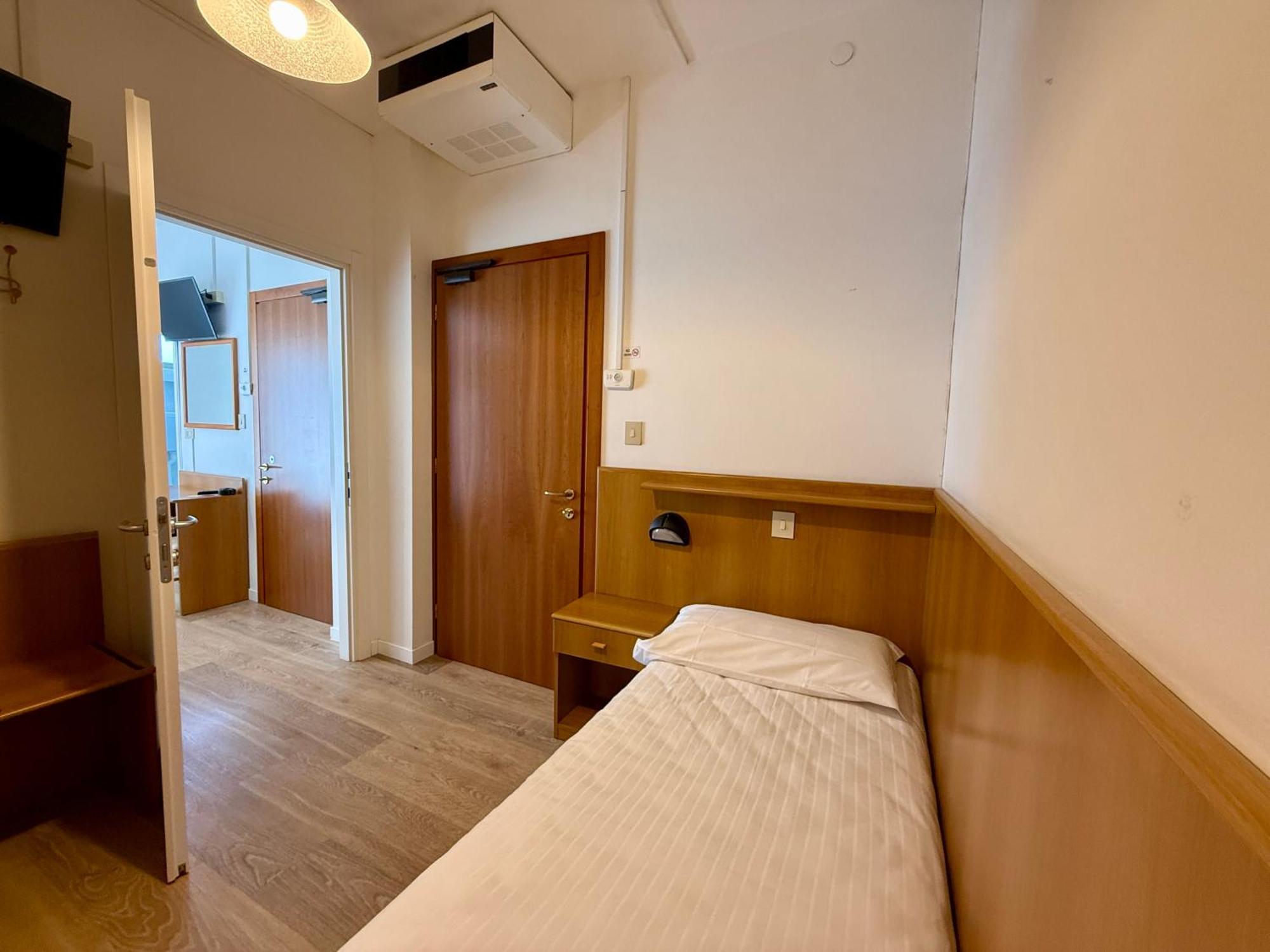 Hotel Palme Park & Beach Included Lido di Jesolo Exterior photo