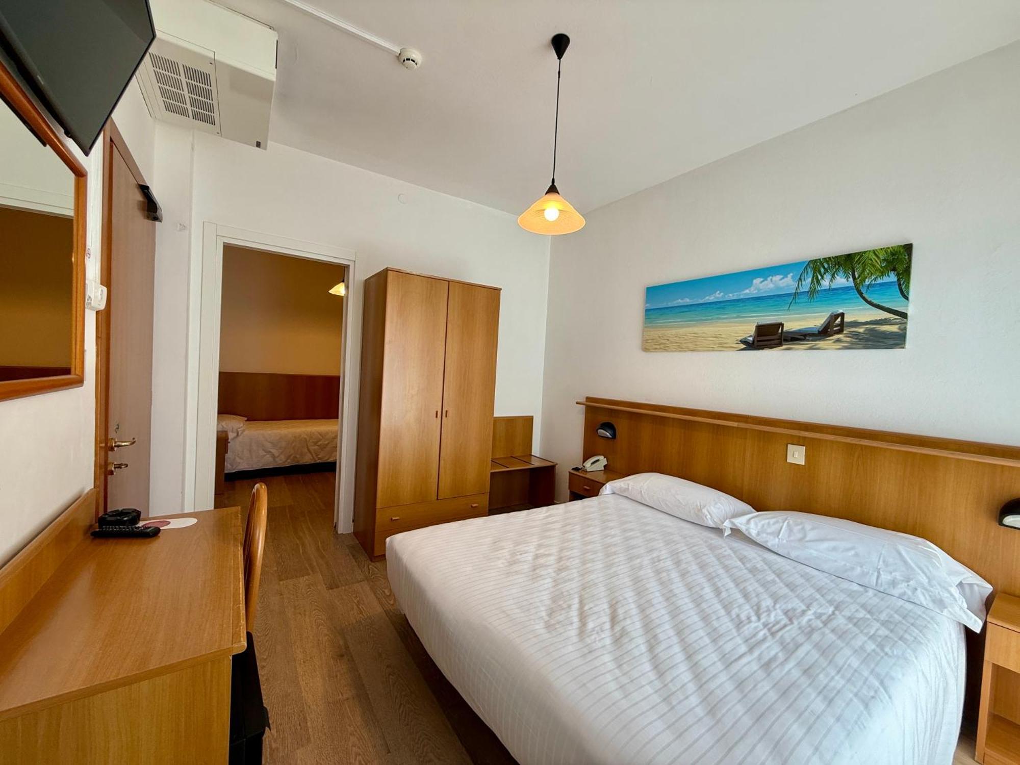 Hotel Palme Park & Beach Included Lido di Jesolo Exterior photo