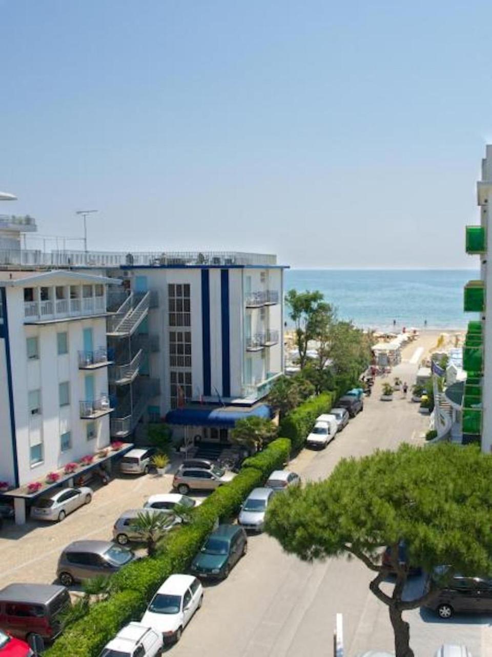 Hotel Palme Park & Beach Included Lido di Jesolo Exterior photo